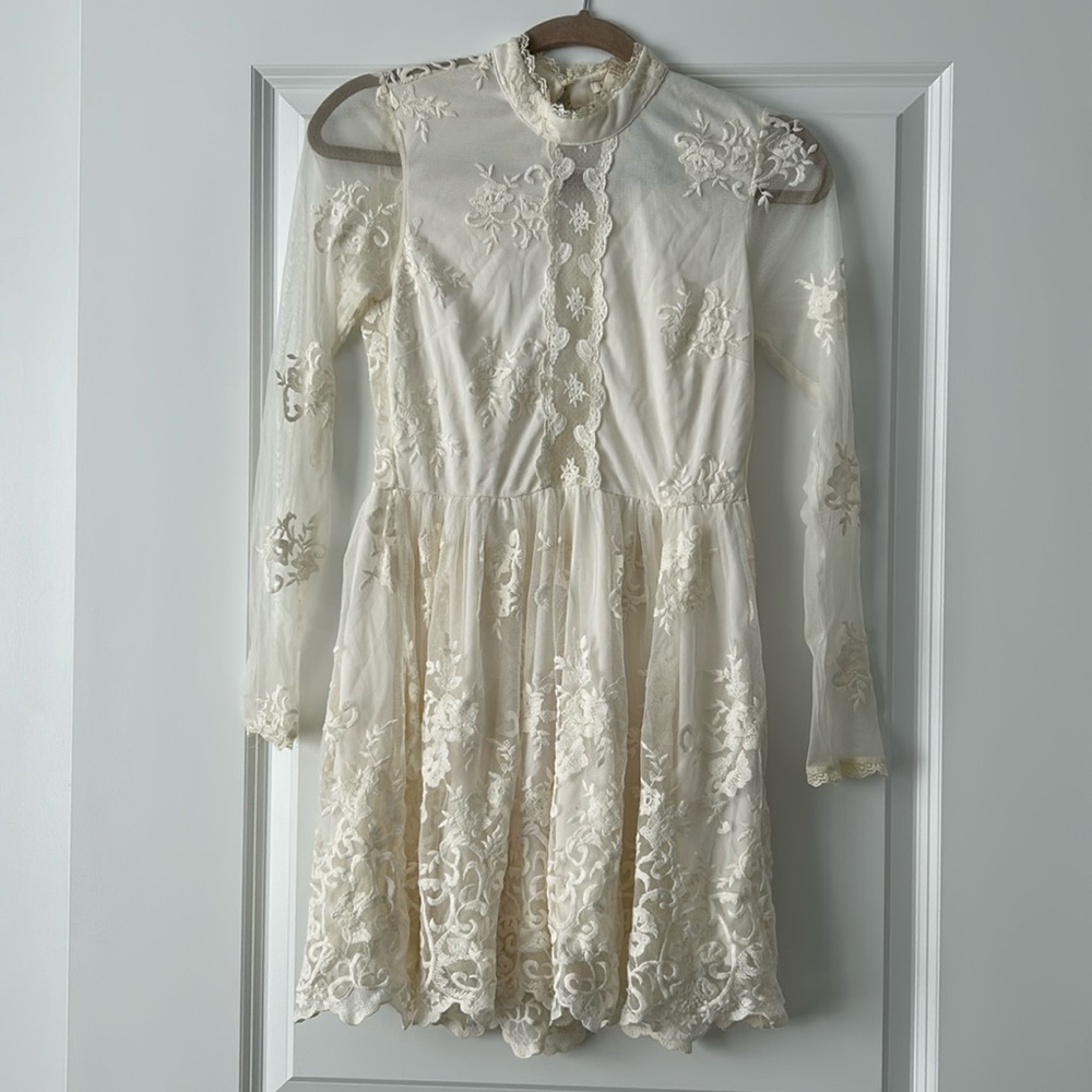 Forever 21 Cream Long Sleeve Dress
